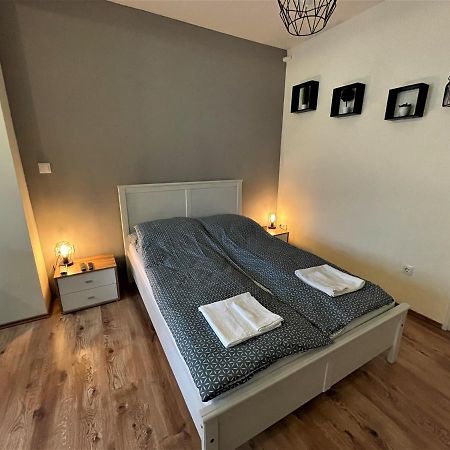 Hanna Apartman Debrecen Exterior foto